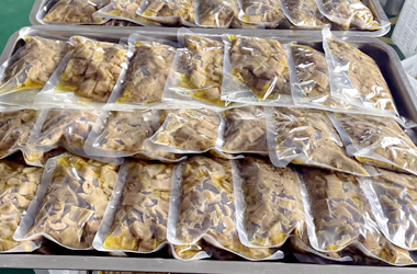 使用高温高压灭菌锅进行灭菌必须进行真空包装吗？